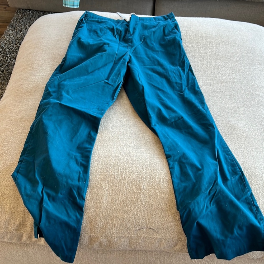 Wonder wink scrub pants style number 502 size medium